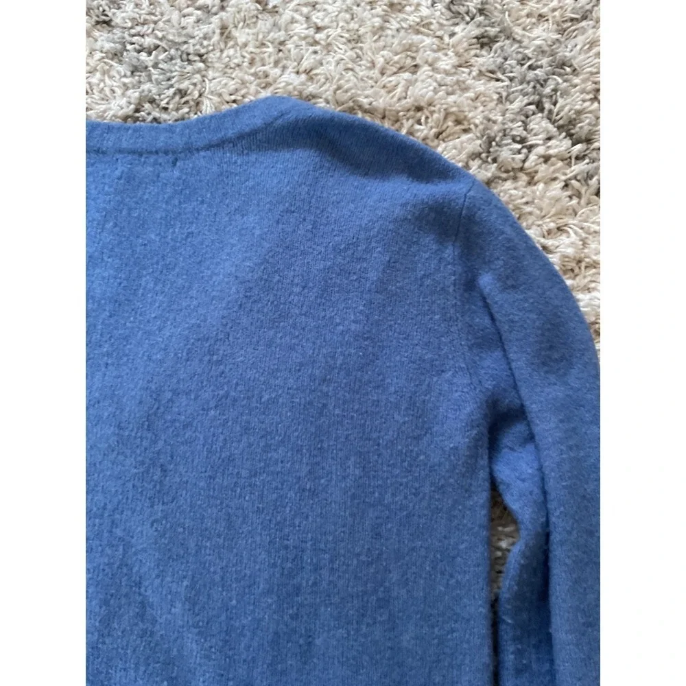 Elan Womens Blue Fuzzy V-Neck Sweater‎ Long Sleeve Ribbed Cuffs Size Medium